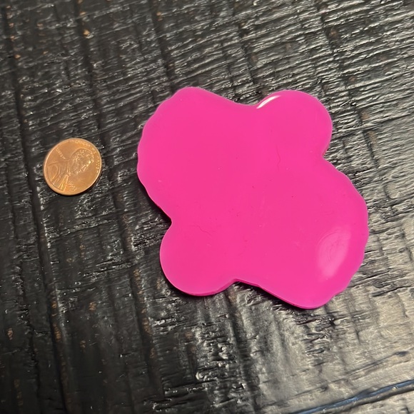 🍎3 for $10!🍎 Shell earrings silicone mold for resin - Picture 2 of 2